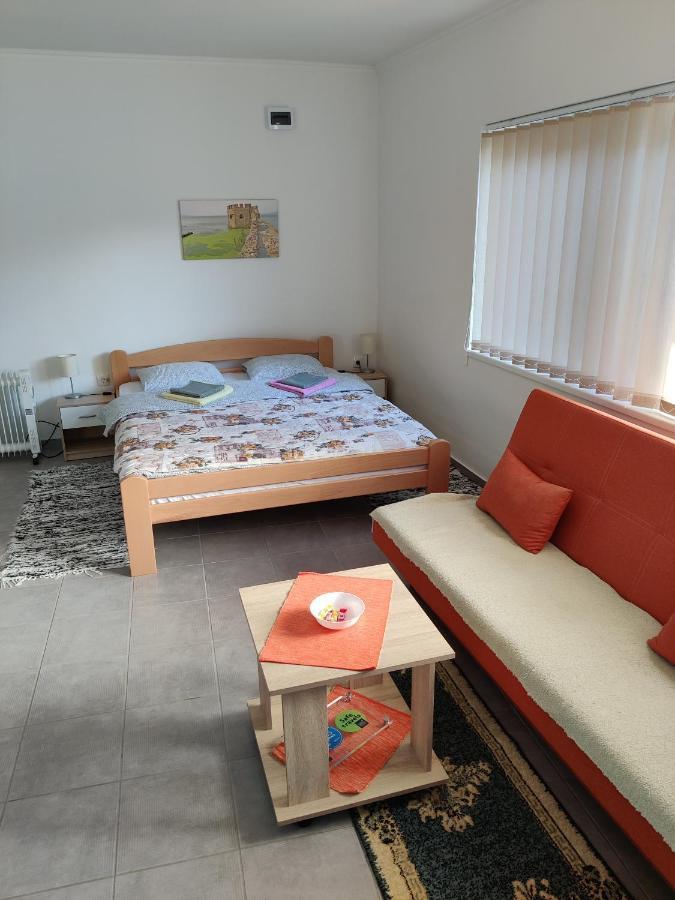 Apartman Ankica Golubăţ Exterior foto