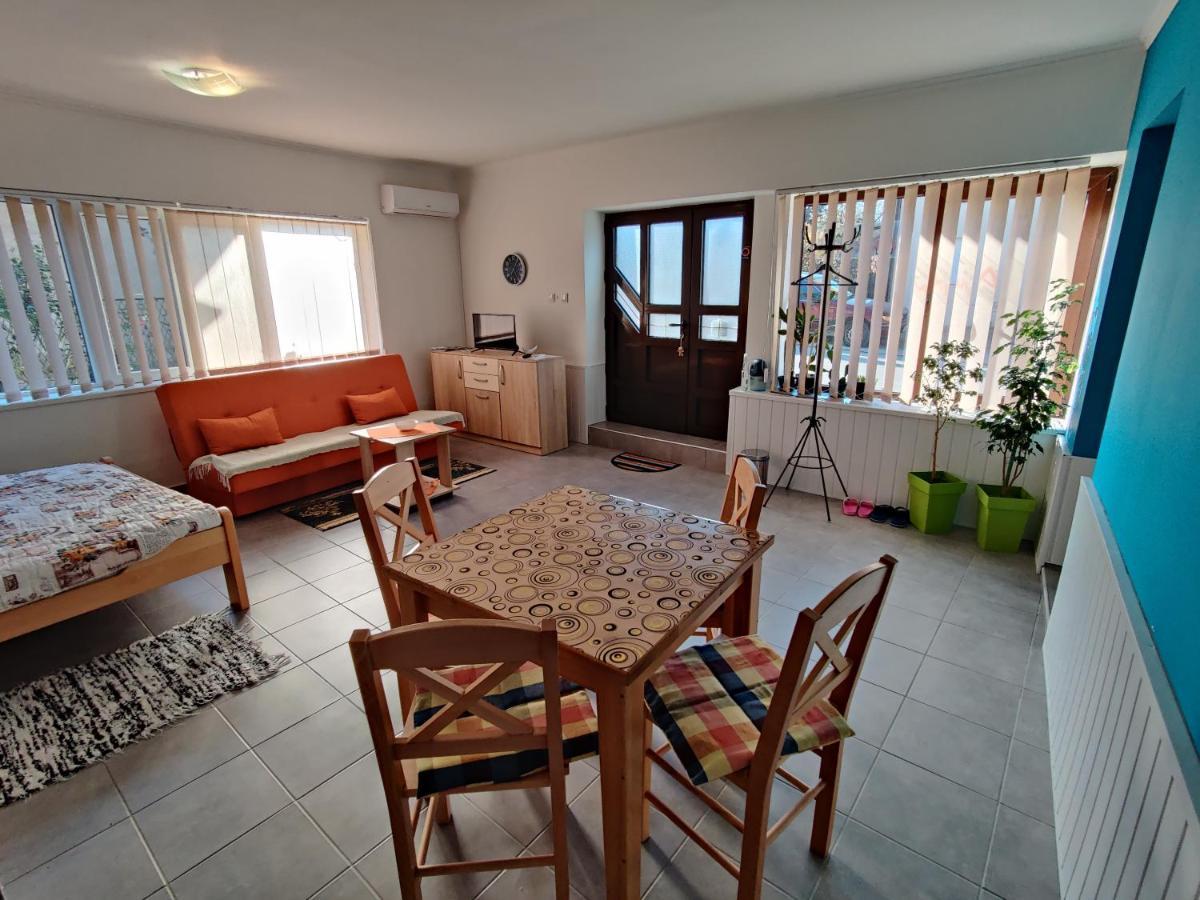 Apartman Ankica Golubăţ Exterior foto
